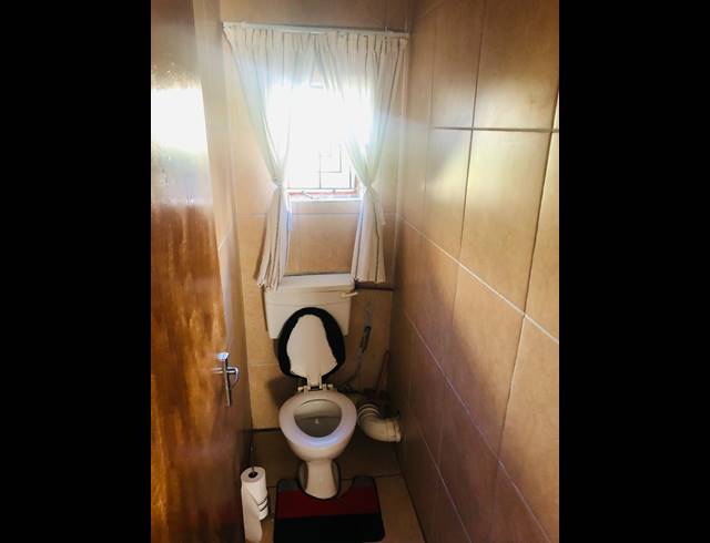 3 BEDROOM HOUSE FOR SALE IN KWAMASHU M